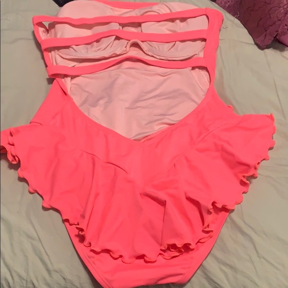 Super beautiful Coral pink one peice NEVER WORN - Picture 2 of 2